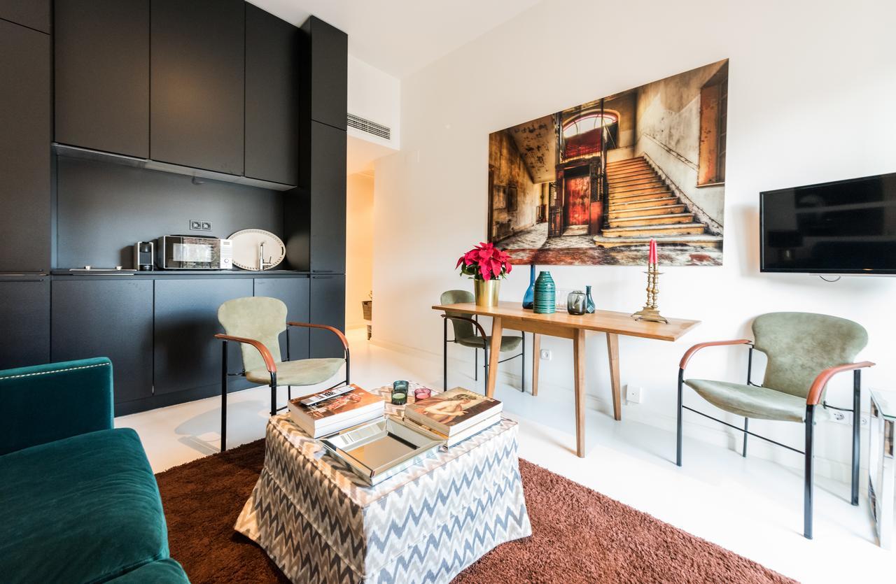Ferienwohnung Plaza Santa Ana Madrid Exterior foto